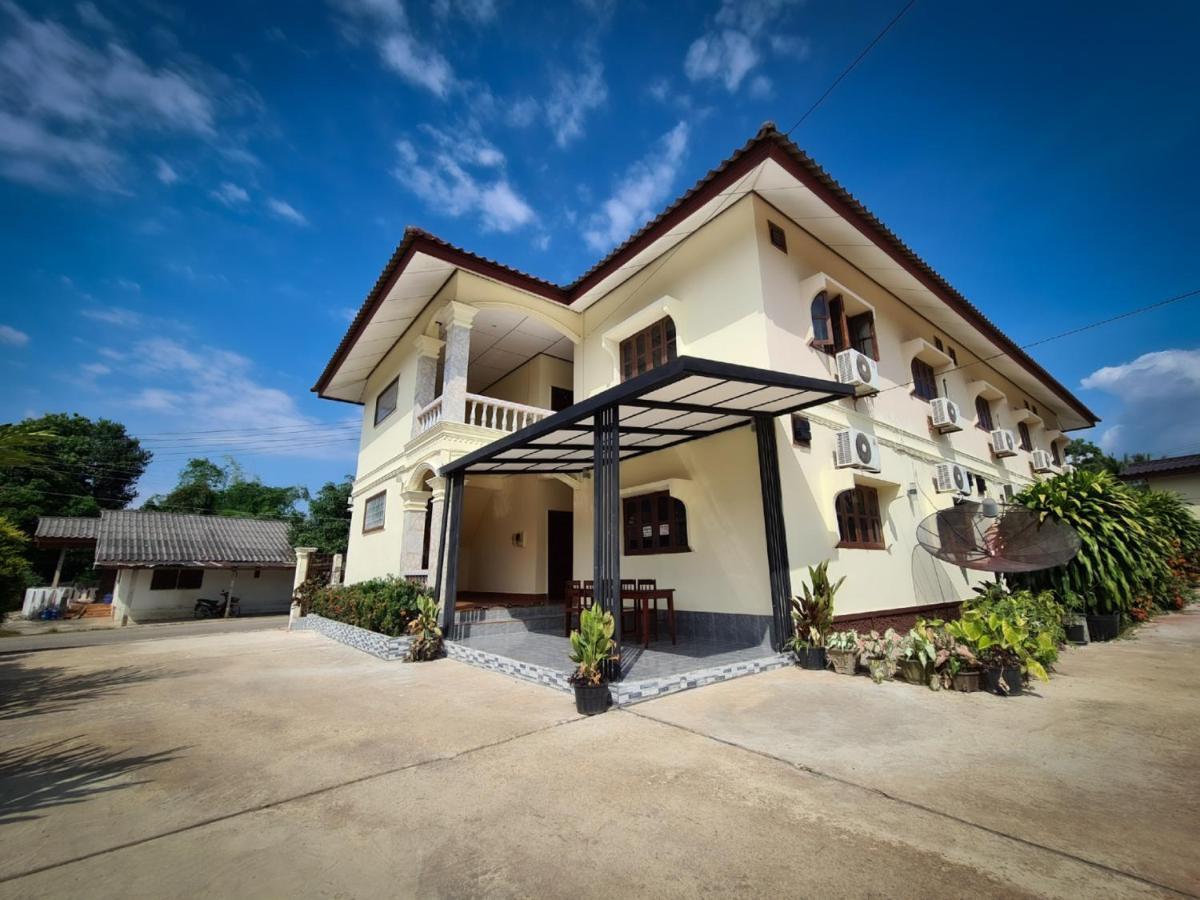Saphaothong Guesthouse 방 비엥 외부 사진
