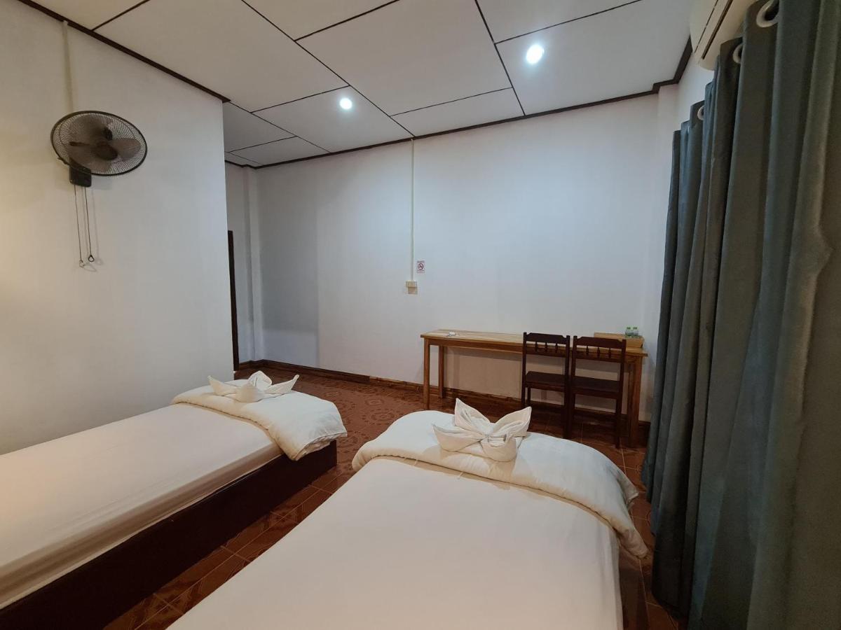 Saphaothong Guesthouse 방 비엥 외부 사진