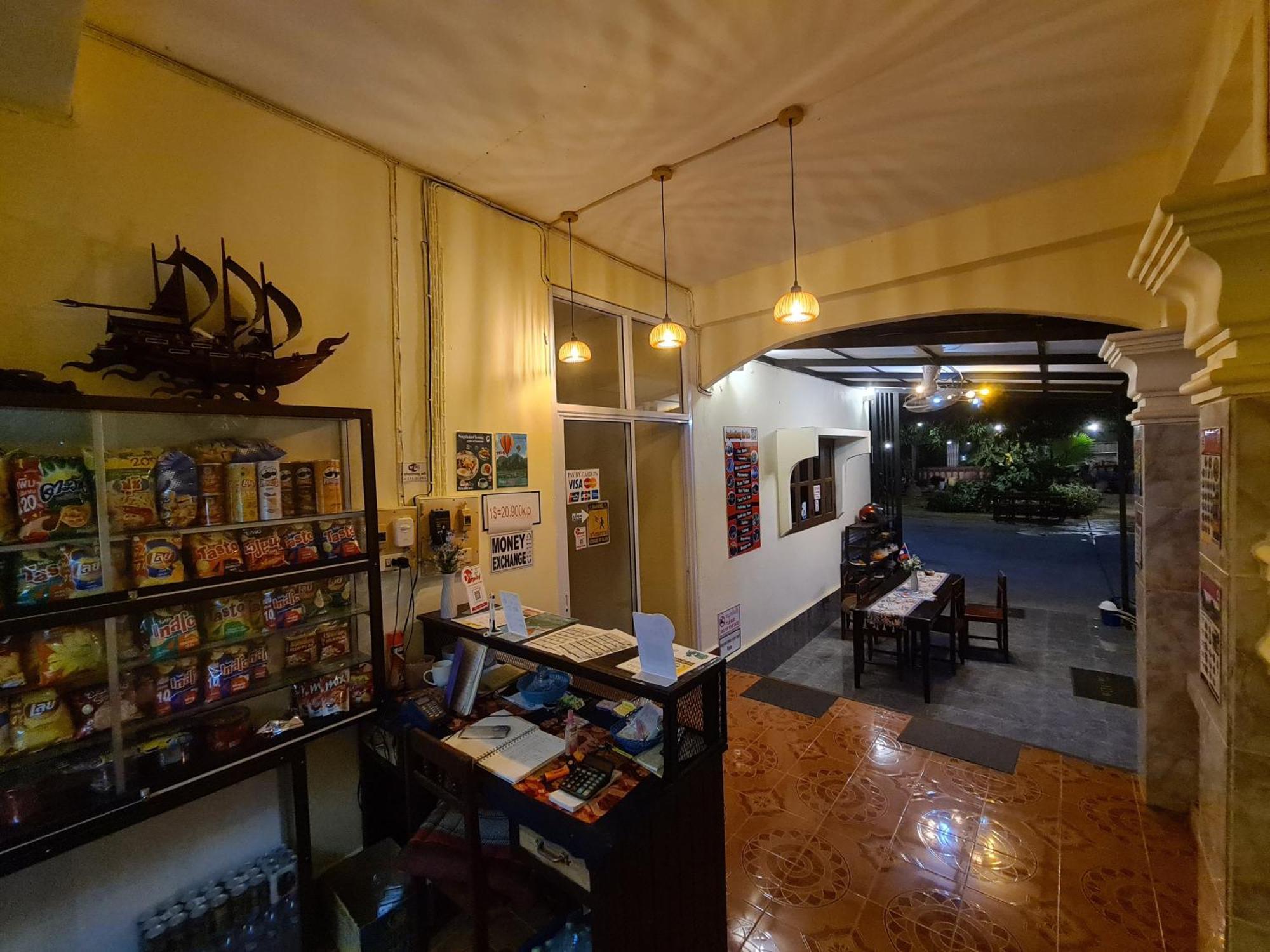 Saphaothong Guesthouse 방 비엥 외부 사진